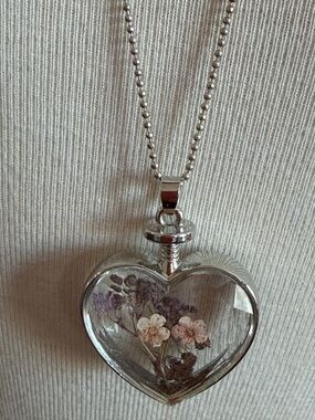 Silver Heart Pendant Necklace with Preserved Pink Flowers